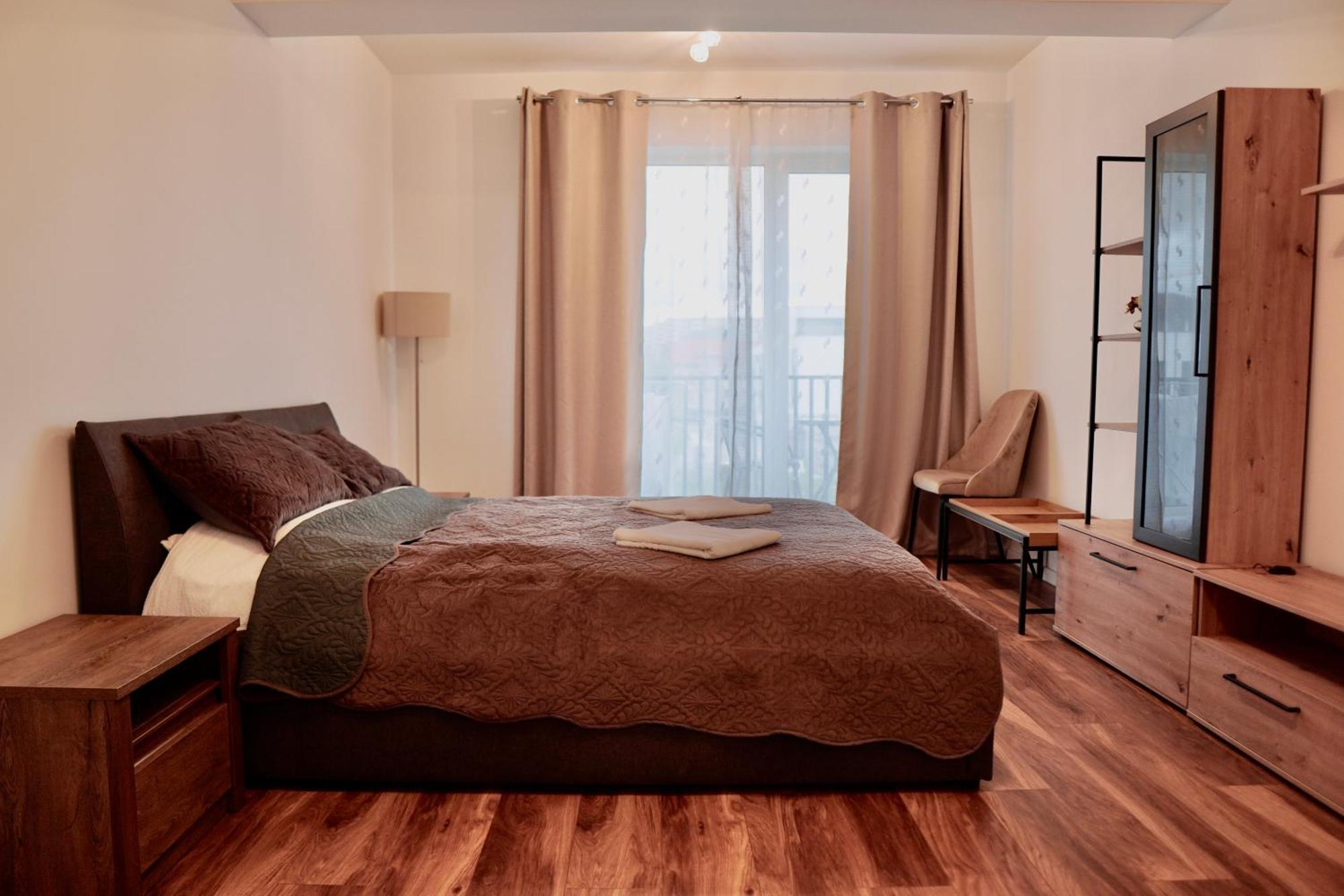 Coresi Luxury Sinuhe Residents Studio For 4 Braşov Esterno foto
