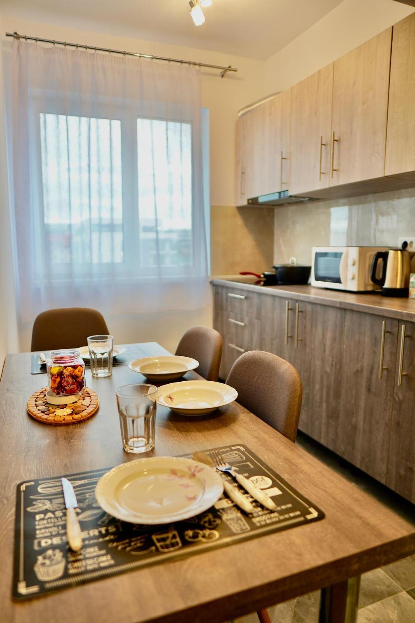 Coresi Luxury Sinuhe Residents Studio For 4 Braşov Esterno foto
